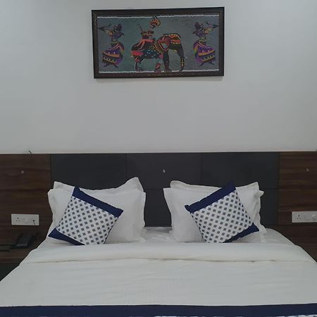 فندق Kds Residency نويدا الكبرى المظهر الخارجي الصورة