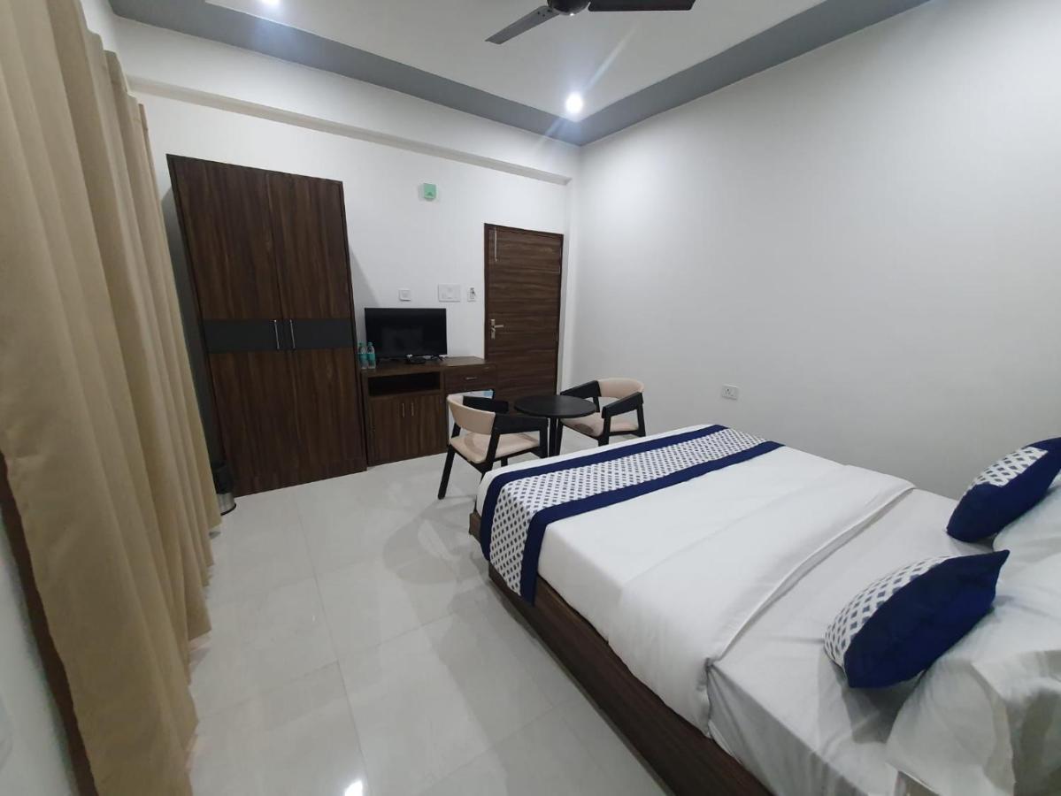 فندق Kds Residency نويدا الكبرى المظهر الخارجي الصورة
