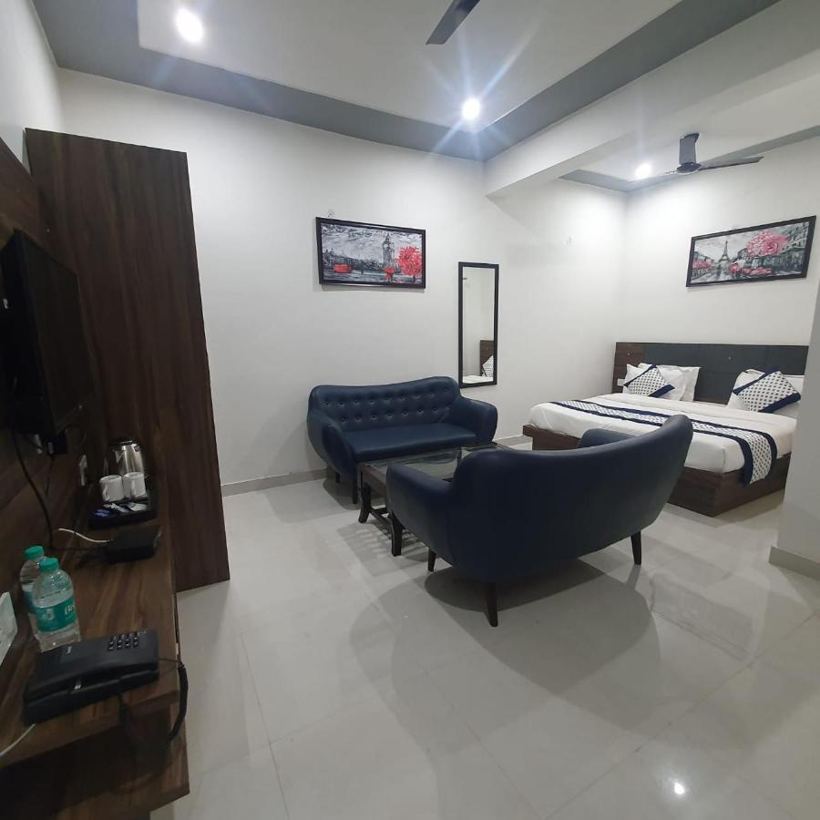 فندق Kds Residency نويدا الكبرى المظهر الخارجي الصورة