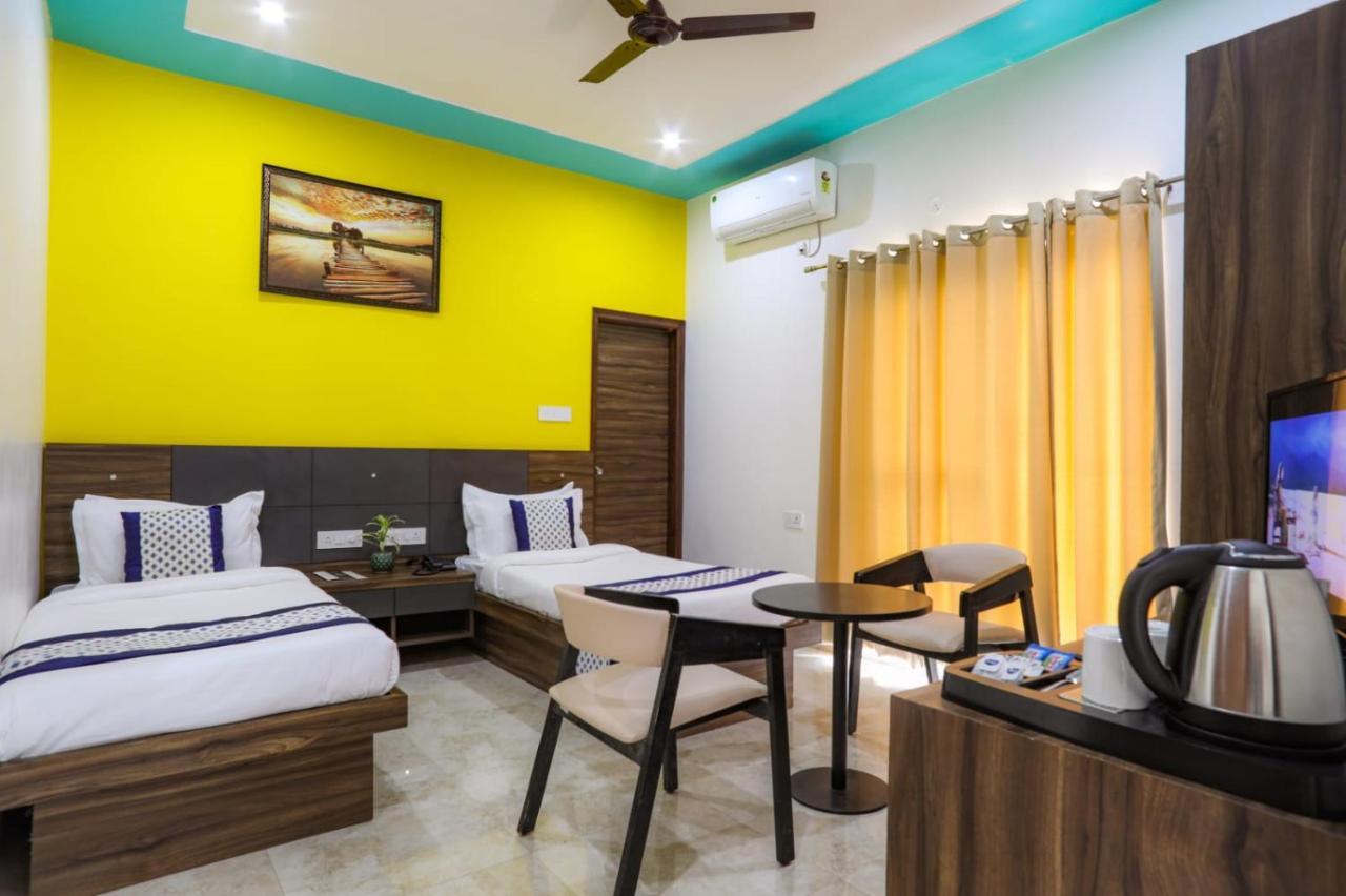 فندق Kds Residency نويدا الكبرى المظهر الخارجي الصورة